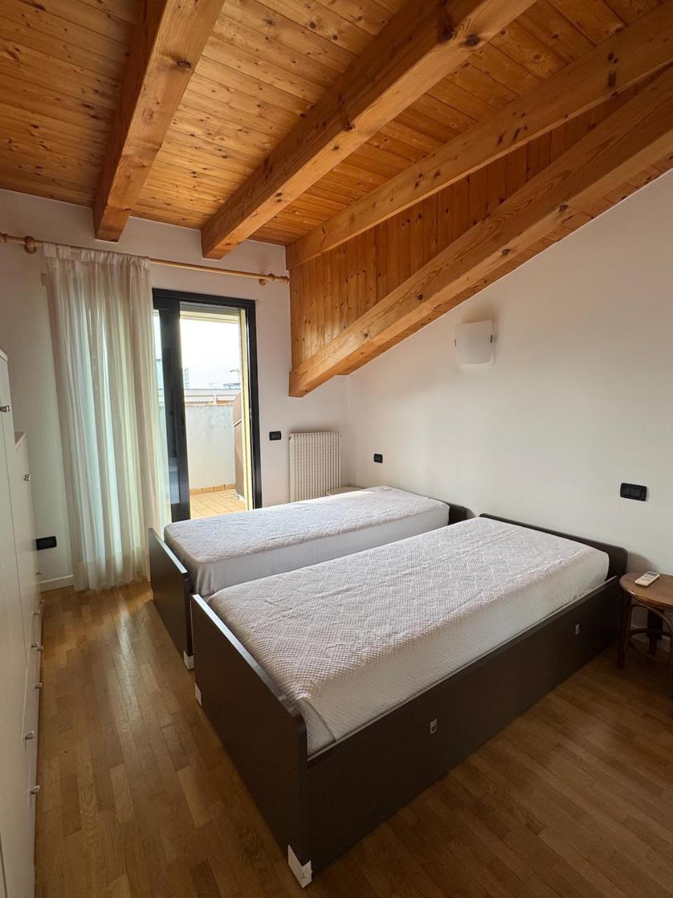 Marconi Deluxe Apartment *